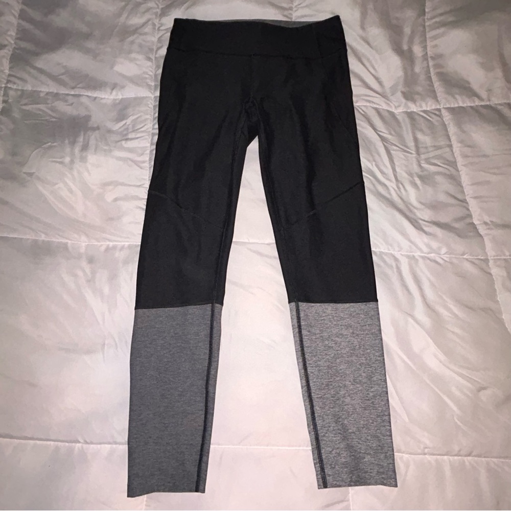 Outdoor voices Two Tone Dipped 7/8 Leggings